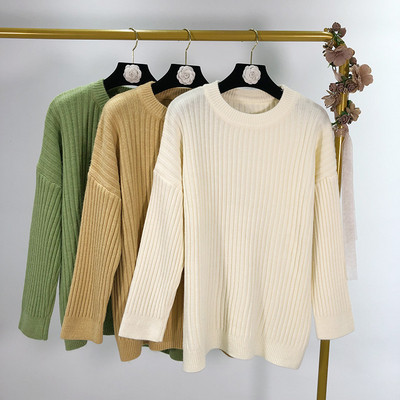 Дамски ежедневен пуловер и овално деколте в три цвята