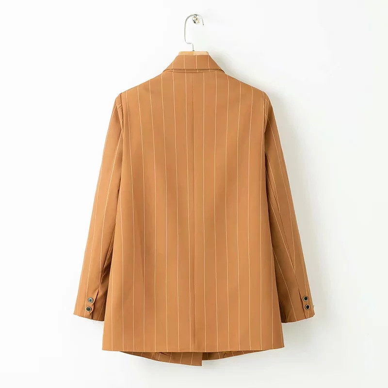 Női csíkos kabát barna színben