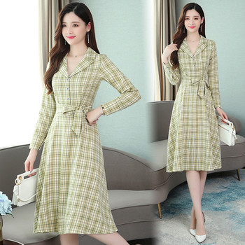 Stílusos női kockás ruha - szabású modell