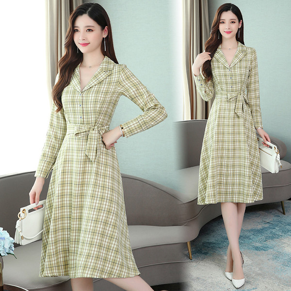 Stílusos női kockás ruha - szabású modell