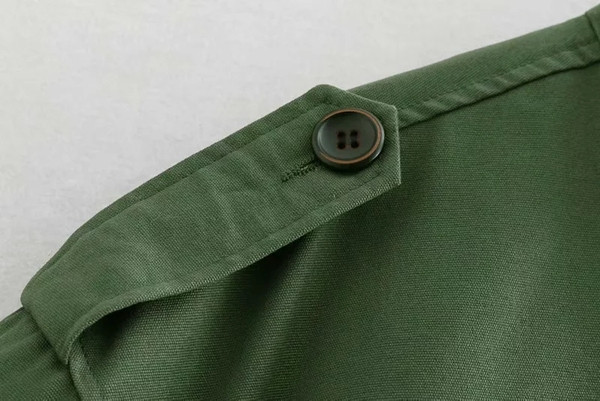 Geaca de toamna moderna de dama cu buzunare in verde