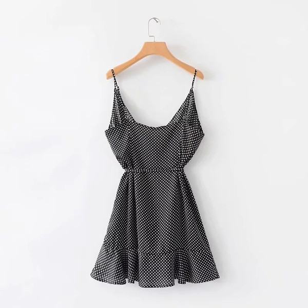 Rochie scurta de dama cu bretele subtiri de culoare neagra