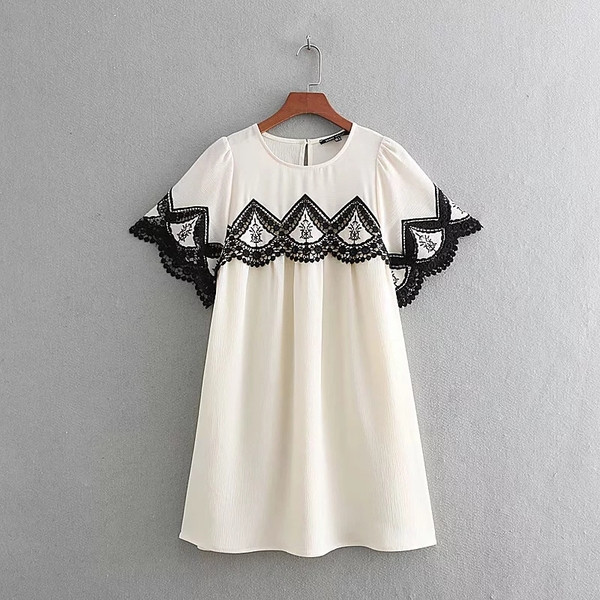 Női ruha elemes - fehér csipke