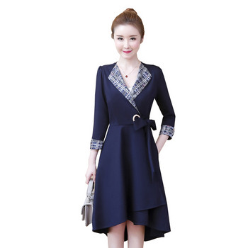 Női lezser szabású ruha V-nyakkal