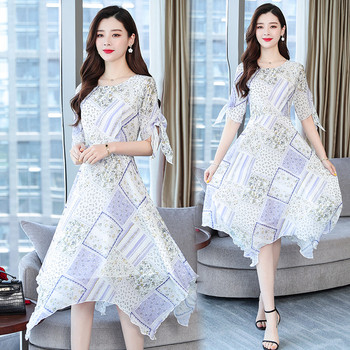 Rochie modernă de damă cu decolteu în formă de O