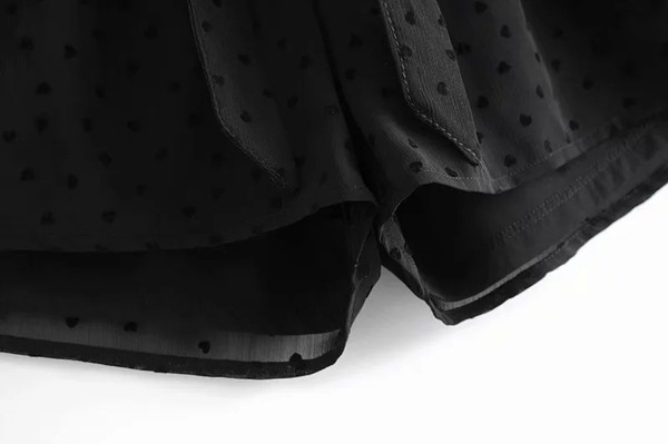 Salopetă de damă elegantă, cu mâneci din dantelă, de culoare neagră