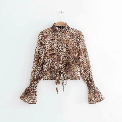 Stílusos női blúz magas gallérral, különböző mintákkal