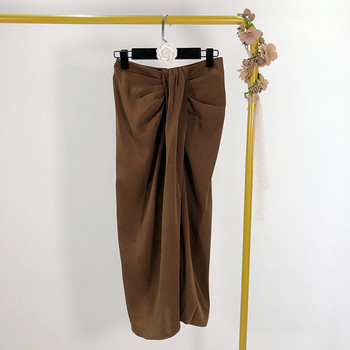 Női hosszú szoknya, barna színű hasítékkal