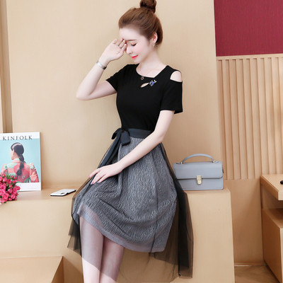 Női alkalmi ruha rövid ujjal, tüllből