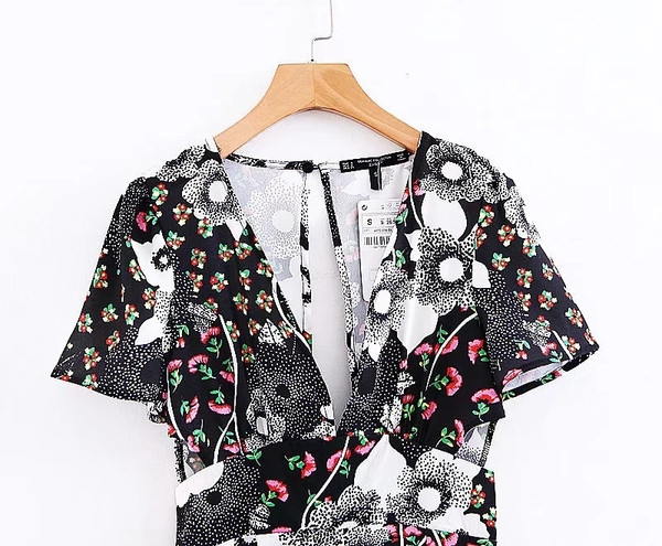 Salopeta de dama eleganta cu model floral