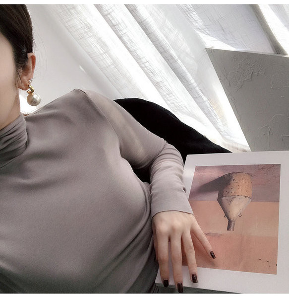 Stílusos női lógó fülbevaló kerek formában