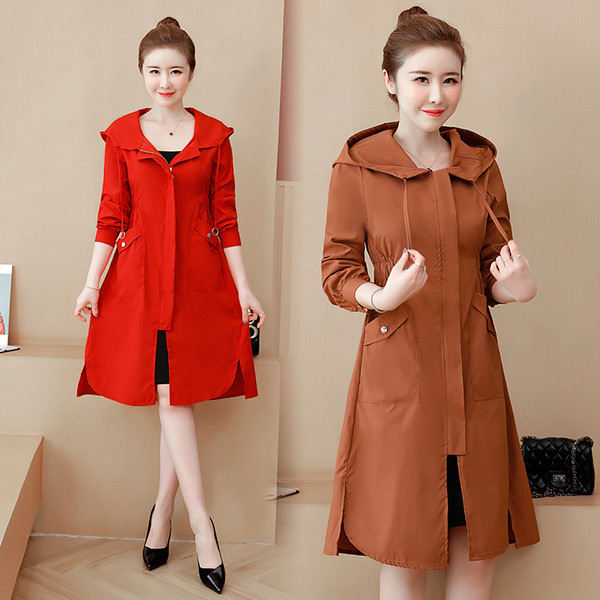 Modern női kabát három színben kapucnival