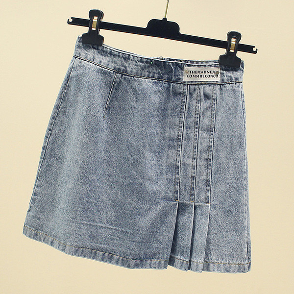 Modern női farmerszoknya kék színben