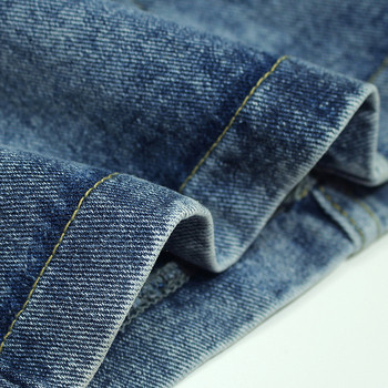 Fusta de dama moderna din denim albastru cu nasturi