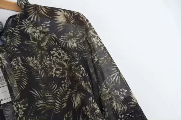 Női blúz jobb és hosszú ujjal