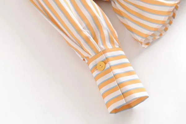 Modern női csíkos blúz V-nyakkal