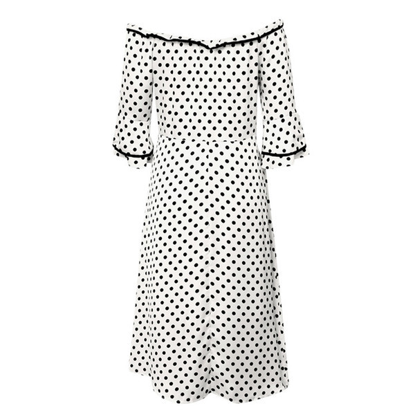 Modern női ruha 3/4 ujjal, fehér színben