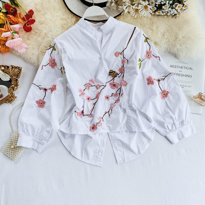 Camasa de dama model nou cu broderie in albastru si alb