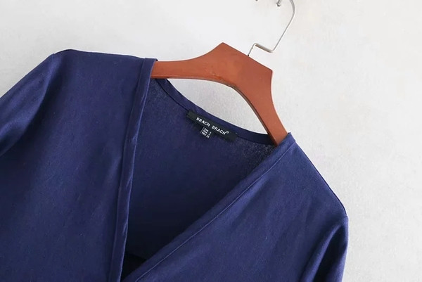 Kék színű, hosszú ujjú női ruha