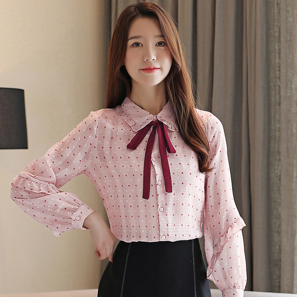 Cămașă modernă de damă în roz cu cravate