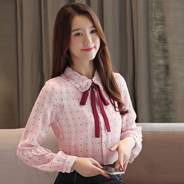 Cămașă modernă de damă în roz cu cravate