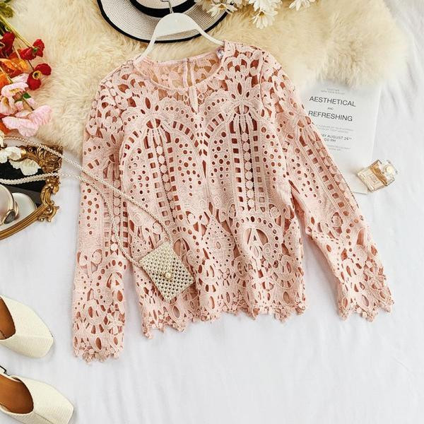 Bluză de damă elegantă cu mâneci lungi și dantelă în mai multe culori