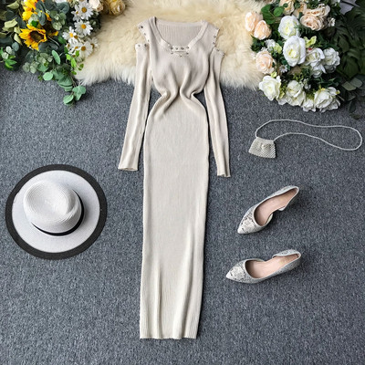 Hosszú, nyitott vállú női ruha többféle színben