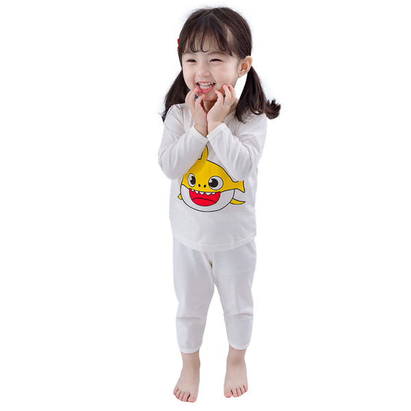 Model nou de pijamale pentru copii roz si alb cu aplicatie