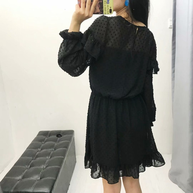 Rochie elegantă din șifon cu mâneci lungi, de culoare neagră