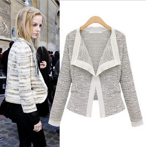 Stílusos női kabát hosszú ujjú fekete-fehér színben