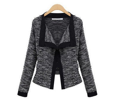 Stílusos női kabát hosszú ujjú fekete-fehér színben