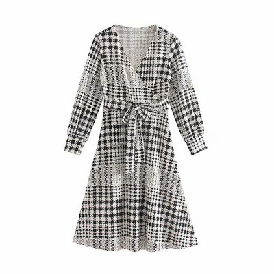 Rochie de dama cu decolteu in V si cravate in talie - doua culori