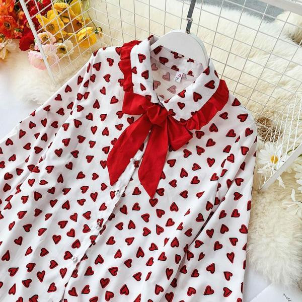 Cămașă de damă cu panglică și inimioare în mai multe culori