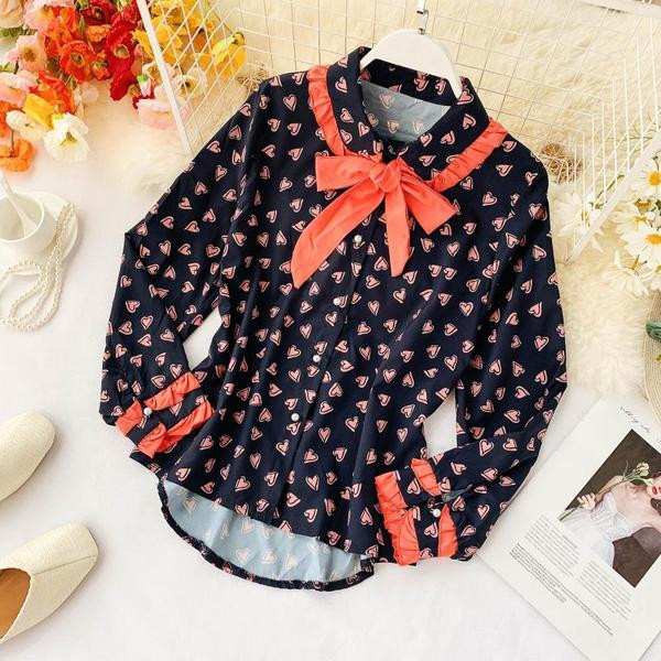 Cămașă de damă cu panglică și inimioare în mai multe culori