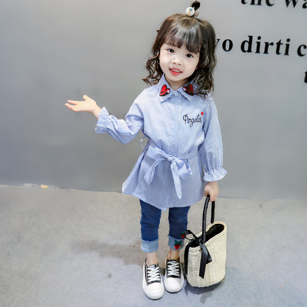 Modern gyereking kék és rózsaszín színben, hímzéssel