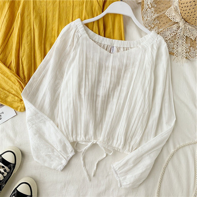 Bluză de damă cu mâneci lungi și decolteu O