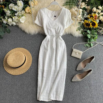 Hosszú, fehér, rövid ujjú női ruha