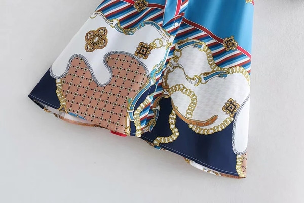 Rochie de dama cu model colorat si maneci lungi