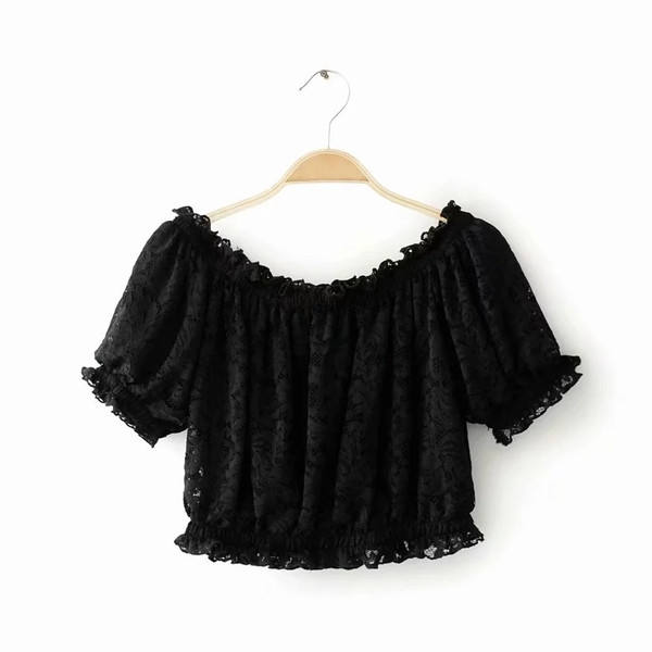 Női csipkeblúz - rövid modell fekete színben