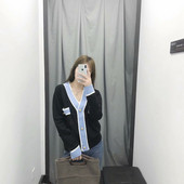 Alkalmi mellény zsebbel és gombokkal