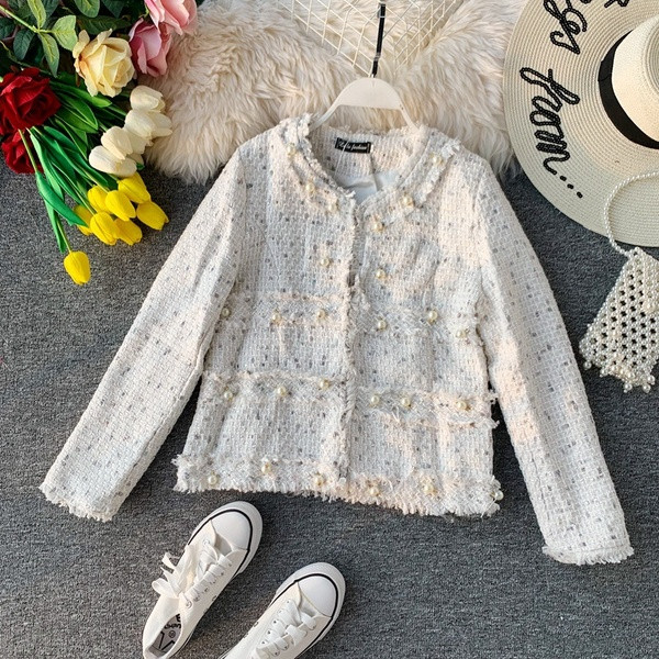 Geaca de dama eleganta cu decor de perle