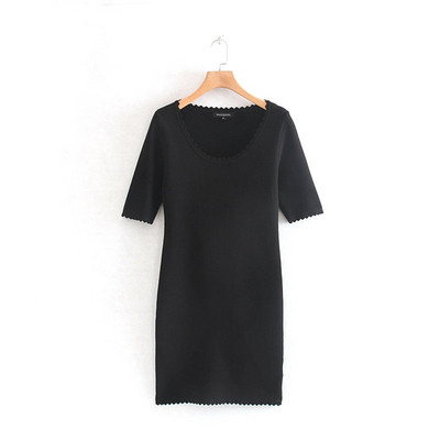 Rochie scurtă în formă de negru