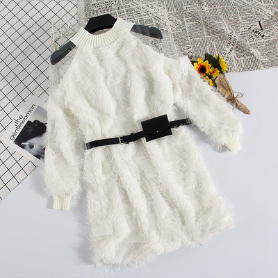 Új modell női ruha hosszú ujjal, átlátszó vállrészekkel több színben