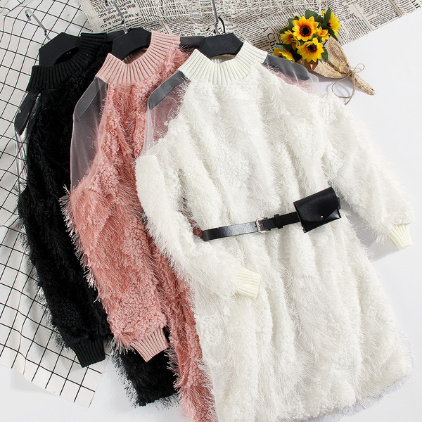 Új modell női ruha hosszú ujjal, átlátszó vállrészekkel több színben