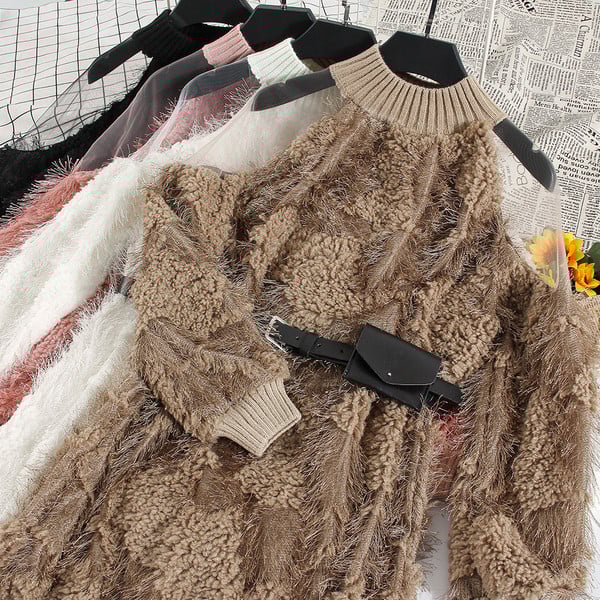 Új modell női ruha hosszú ujjal, átlátszó vállrészekkel több színben