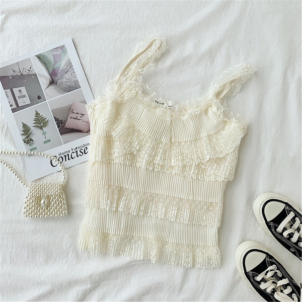 Maieu modern de dama cu dantela de culoare deschisa