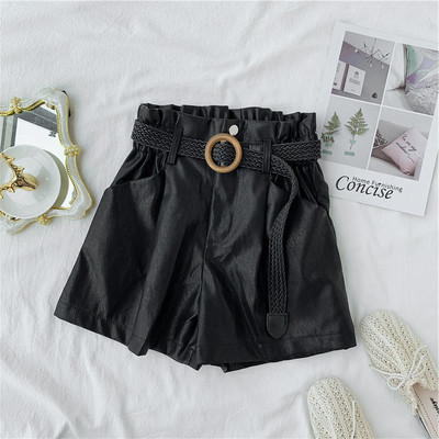 Pantaloni scurti de dama din piele ecologica cu curea in mai multe culori