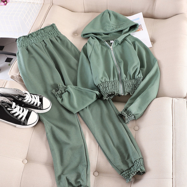 Set de damă sport-casual din două părți în verde și negru