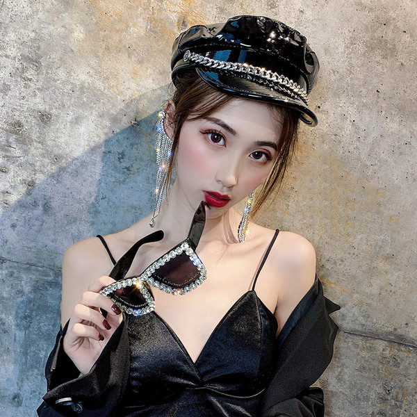 Cercei de dama actuali de culoare argintie-cu pietre