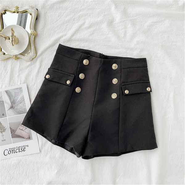 Pantaloni scurți eleganti de damă cu decor metalic în alb și negru